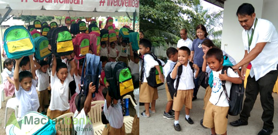 Selected pupils of Suba Elementary School received their bags.